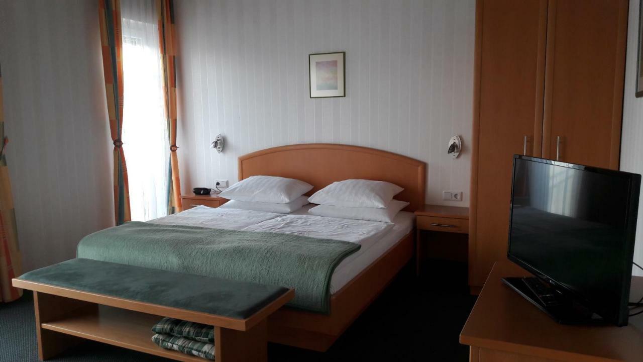 Gastehaus Moser Bed and Breakfast Podersdorf am See Exterior foto